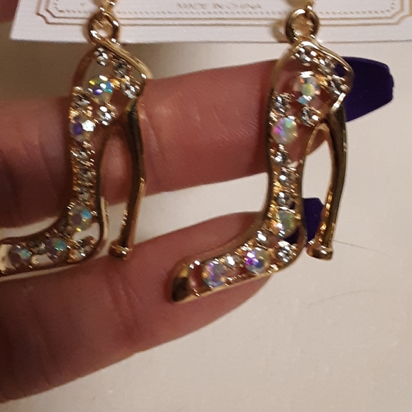 Hollow Heel Gold Irradecent Dangle Earrings NEW RHINESTONE - Picture 11 of 11